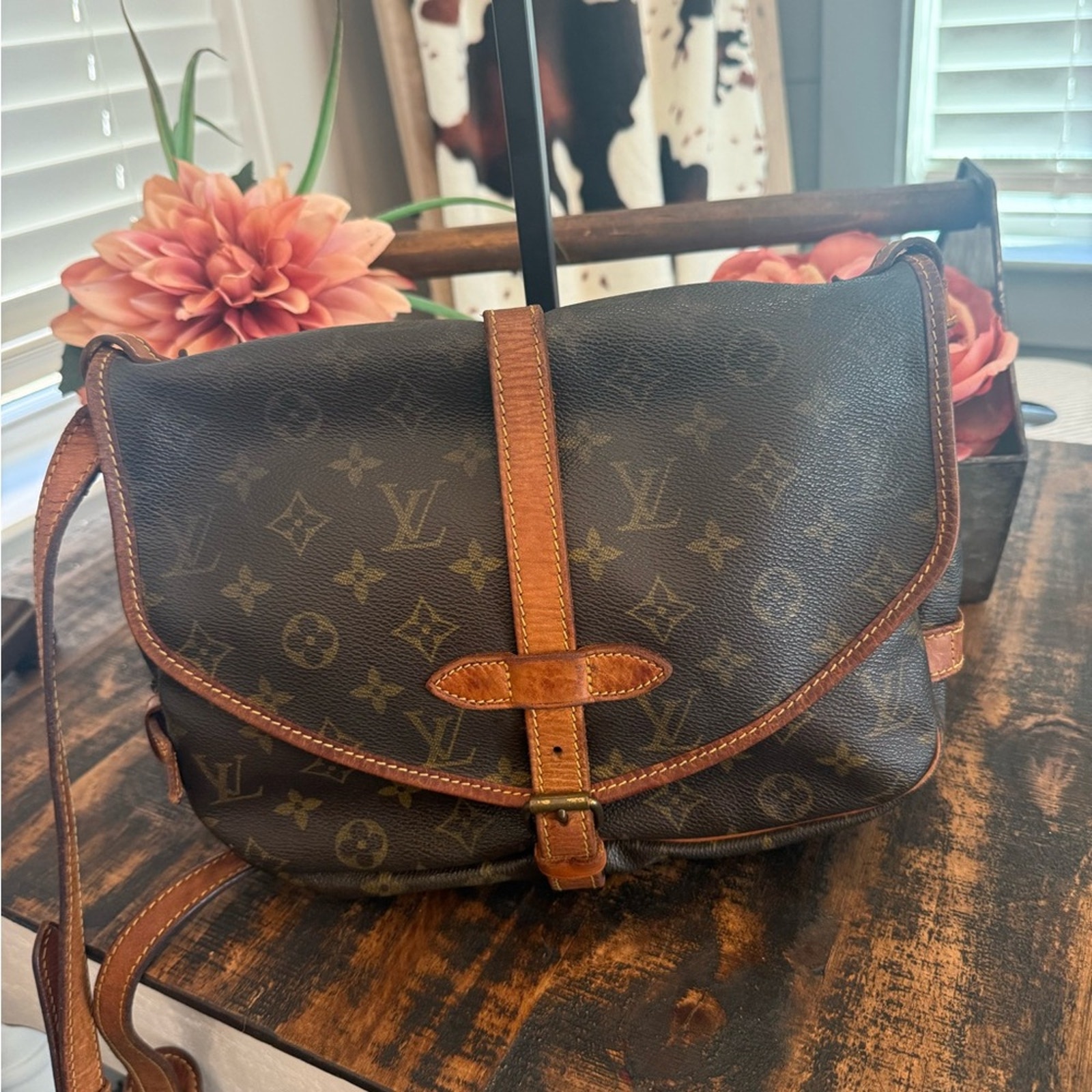 Louis Vuitton Vintage Saumur 30 Crossbody W/Coa 892fc